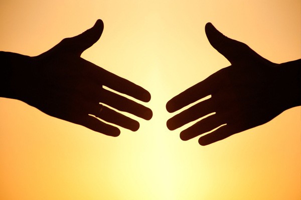 公司積極參與精準扶貧活動，捐款10萬元